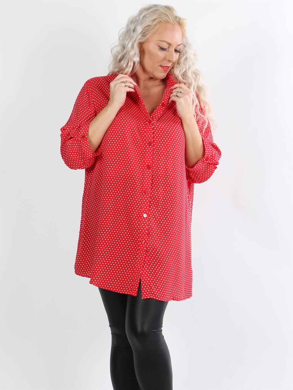 Kerry - Marinblå skjorta med vita prickar och 3/4-ärmar